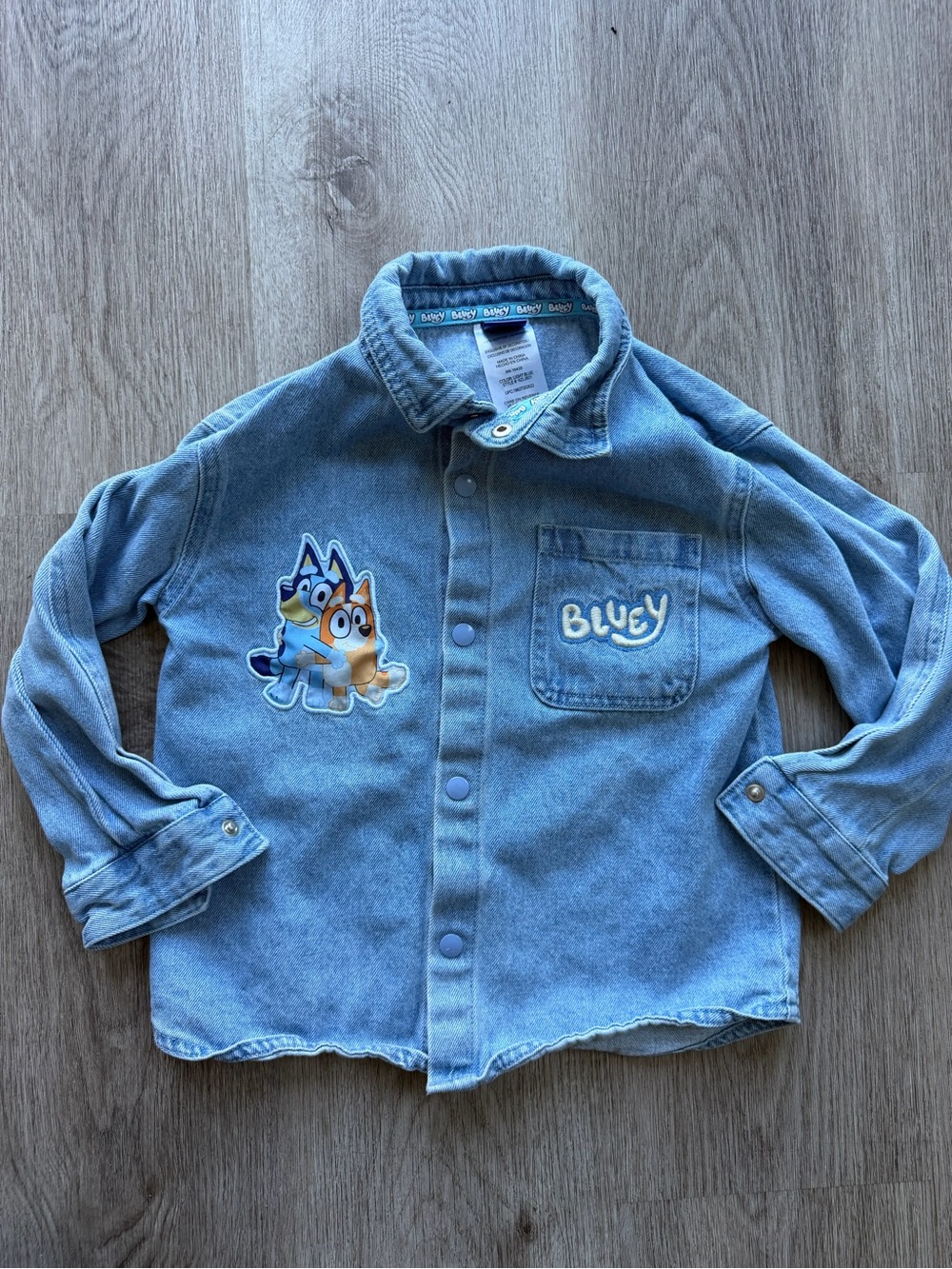Bluey & Bingo Kids Denim Jacket Light Wash Snap Button Shacket Size 4T